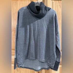Te Verde Charcoal Gray Women’s Sweatshirt Sweater Cowl Neck Relaxed Top
